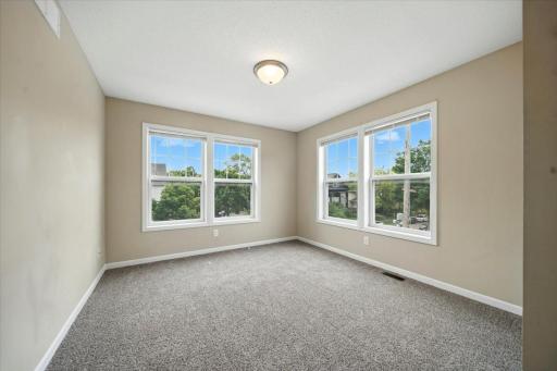 600 W 32nd Street, 1, Minneapolis, MN 55408