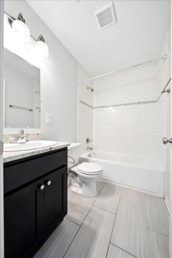 600 W 32nd Street, 1, Minneapolis, MN 55408
