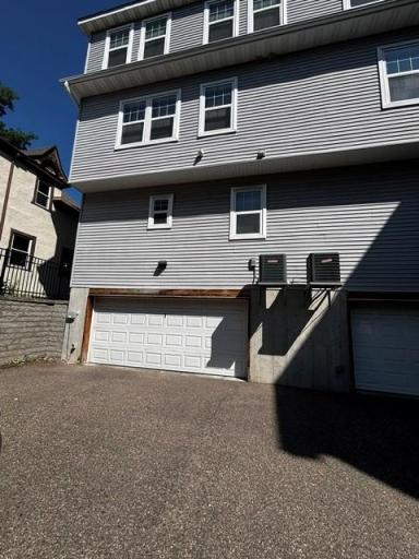 600 W 32nd Street, 1, Minneapolis, MN 55408