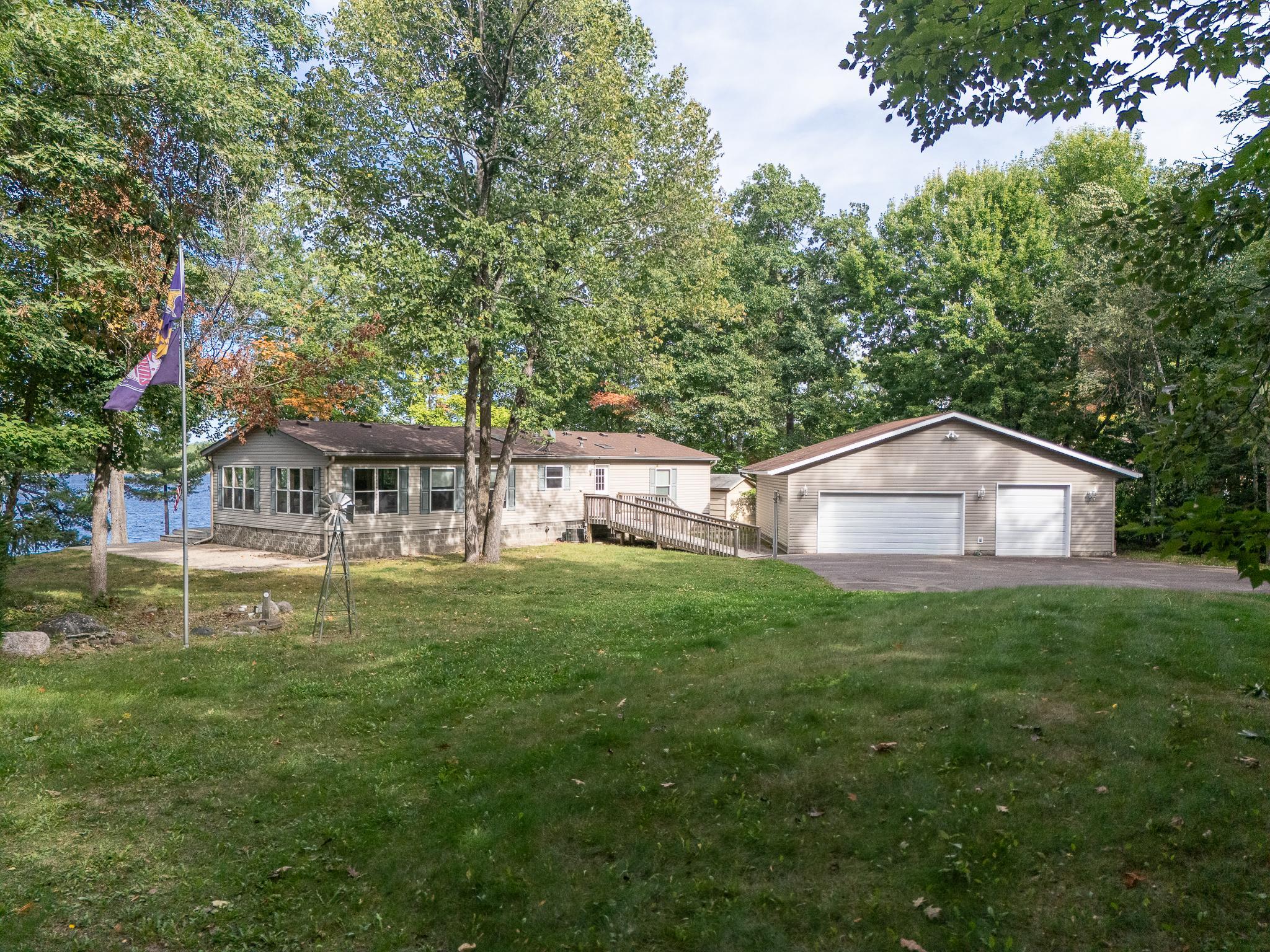 Welcome to your Mary Lake home, a possible retirement property with main level living!