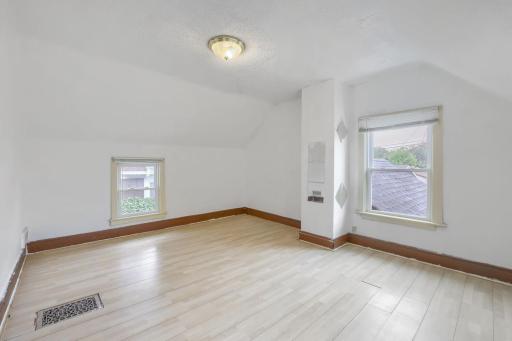 3102 N Morgan Ave - Web Quality - 010 - 10 Bedroom.jpg