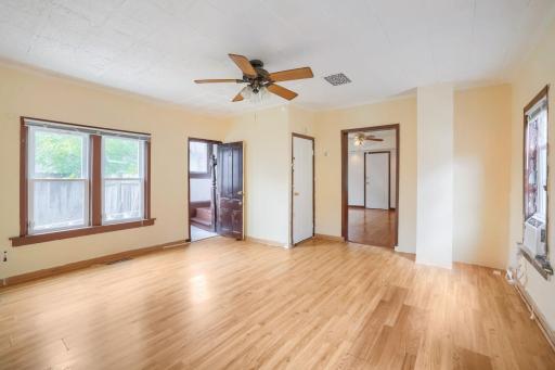 3102 N Morgan Ave - Web Quality - 004 - 04 Dining Room.jpg