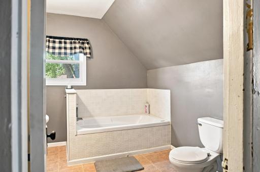 Full Bathroom - upper level