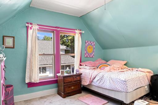 Bedroom 3 - upper level