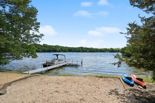 Private beach front-185 feet of shoreline on a quiet bay