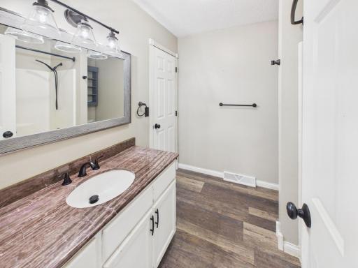 UL Full Bath