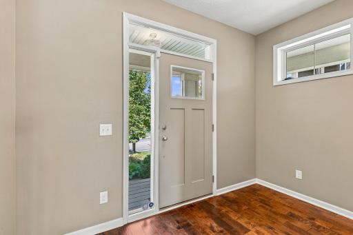 7662 Addisen Court, Inver Grove Heights, MN 55077