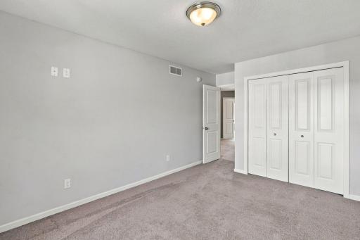 7662 Addisen Court, Inver Grove Heights, MN 55077