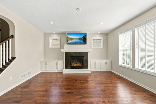 7662 Addisen Court, Inver Grove Heights, MN 55077