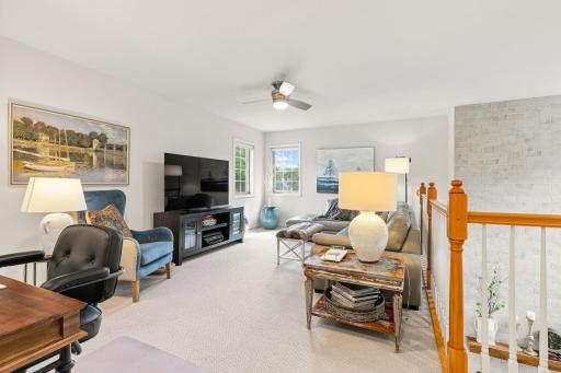 22-web-or-mls-1914 Hunter Hill Drive Hudson -24.jpg