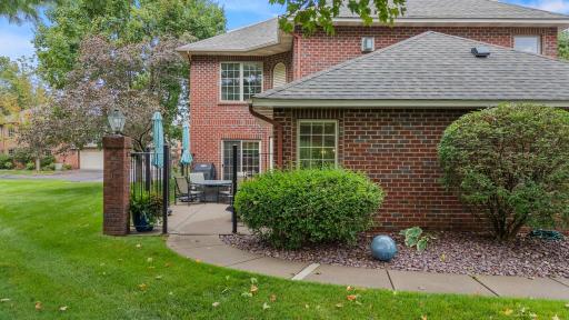 27-web-or-mls-1914 Hunter Hill Drive Hudson -19.jpg