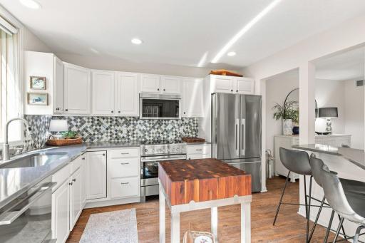 14-web-or-mls-1914 Hunter Hill Drive Hudson -44.jpg