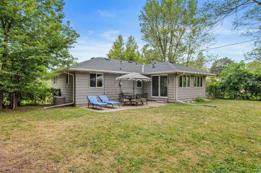 Rear patio perfect for entertaining!