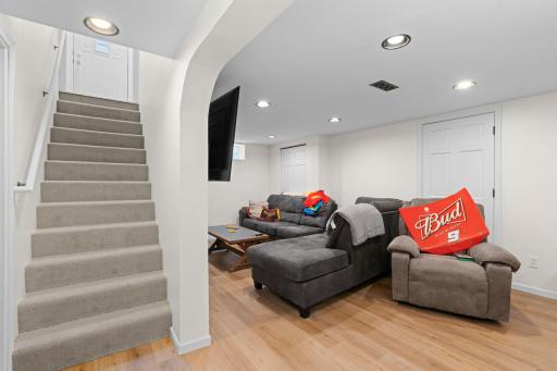 31-web-or-mls-2627 NE McKinley St-31.jpg