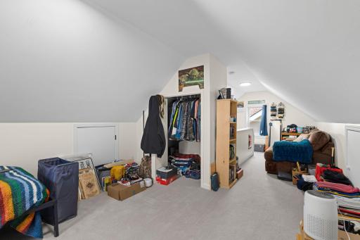 30-web-or-mls-2627 NE McKinley St-30.jpg