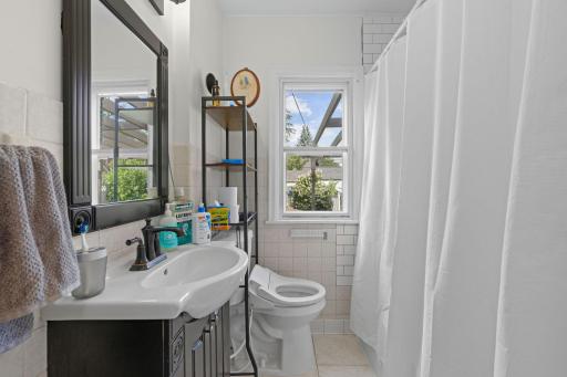 26-web-or-mls-2627 NE McKinley St-26.jpg