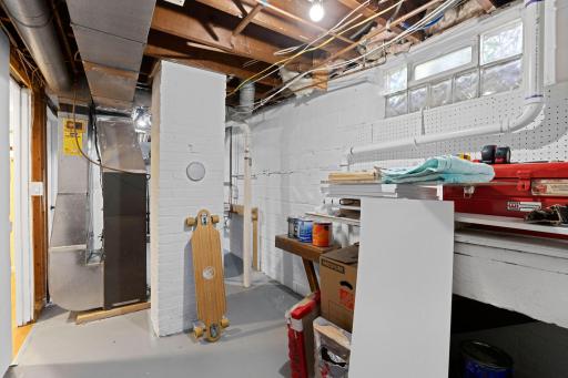 42-web-or-mls-2627 NE McKinley St-42.jpg