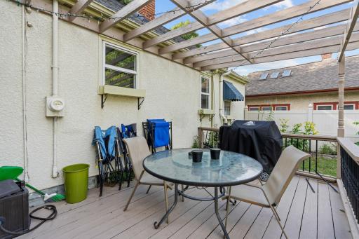 6-web-or-mls-2627 NE McKinley St-6.jpg
