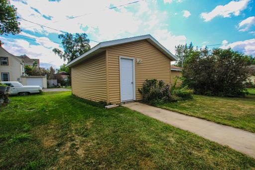 Detached Garage.jpg