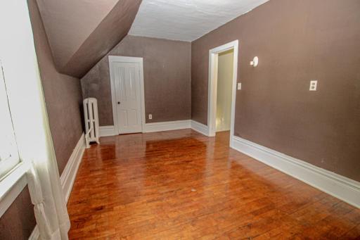 1st Bedroom.jpg