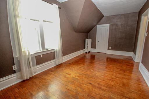 1st Bedroom.jpg