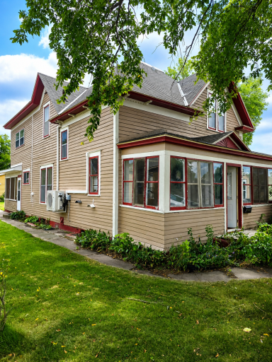 Front/Side Exterior