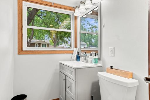 5330 Perry Avenue N, Crystal, MN 55429
