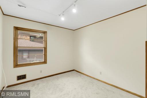5001 W 98th Street, Bloomington, MN 55437