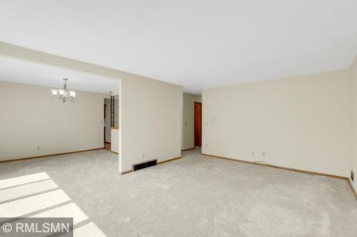 5001 W 98th Street, Bloomington, MN 55437