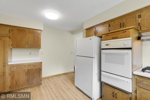 5001 W 98th Street, Bloomington, MN 55437