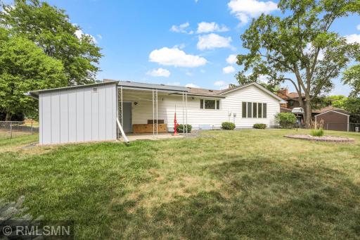 5001 W 98th Street, Bloomington, MN 55437