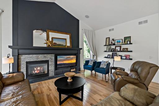 40-web-or-mls-269 Tristan Dr Excelsior MN_0023.jpg