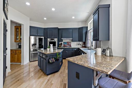 46-web-or-mls-269 Tristan Dr Excelsior MN_0029.jpg