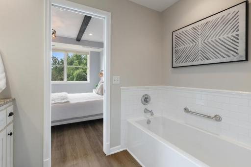 205 Mill Street, S204, Excelsior, MN 55331
