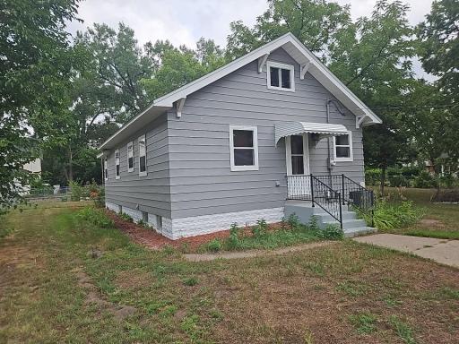 5553 Emerson Avenue N, Minneapolis, MN 55430