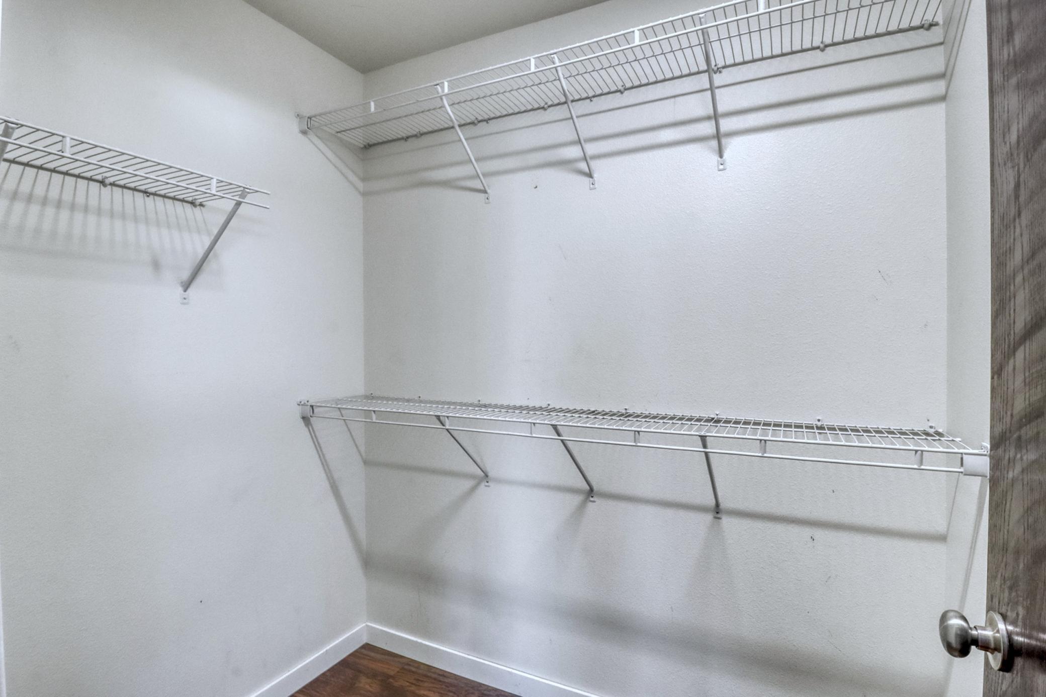 Primary Closet1_1.JPG
