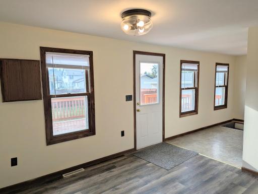 Large entry area off the back deck.