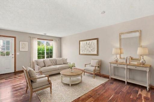 1216 Elmwood Avenue, Shakopee, MN 55379