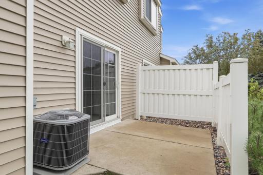 1216 Elmwood Avenue, Shakopee, MN 55379