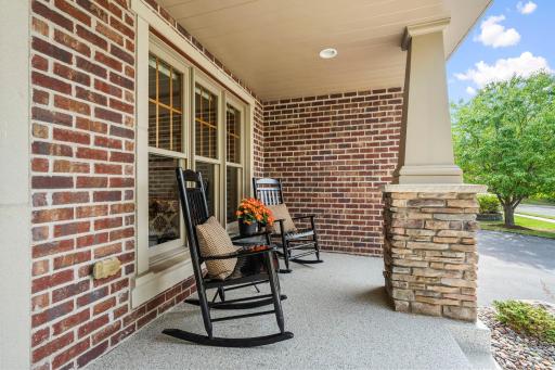 1106 Overlook Lane, Carver, MN 55315