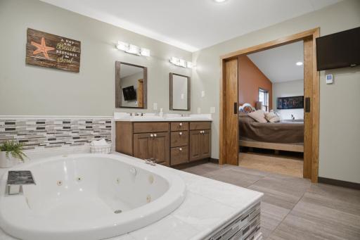 9140 Aldrich Avenue S, Bloomington, MN 55420
