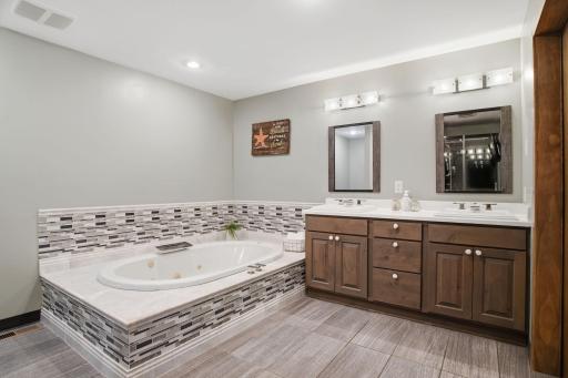 9140 Aldrich Avenue S, Bloomington, MN 55420