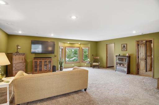 9140 Aldrich Avenue S, Bloomington, MN 55420
