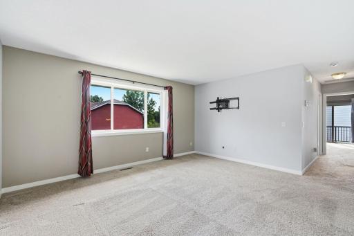 798 104th Court NE, Blaine, MN 55434