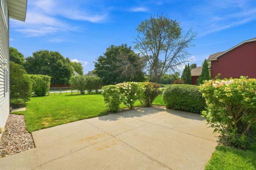 798 104th Court NE, Blaine, MN 55434