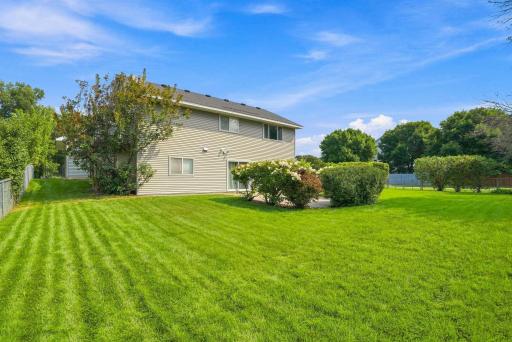 798 104th Court NE, Blaine, MN 55434