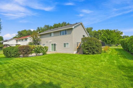 798 104th Court NE, Blaine, MN 55434