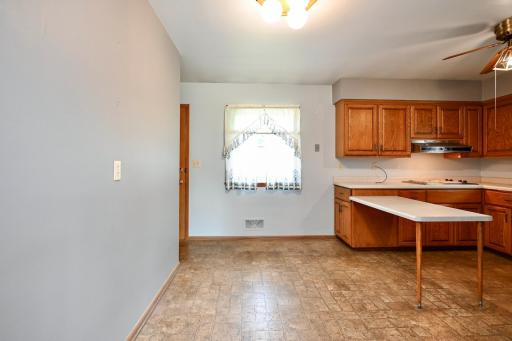 8 Dine-in Kitchen.jpg