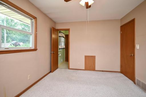 10 Primary Bedroom II.jpg