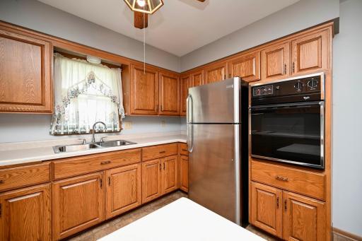 7 Kitchen II.jpg